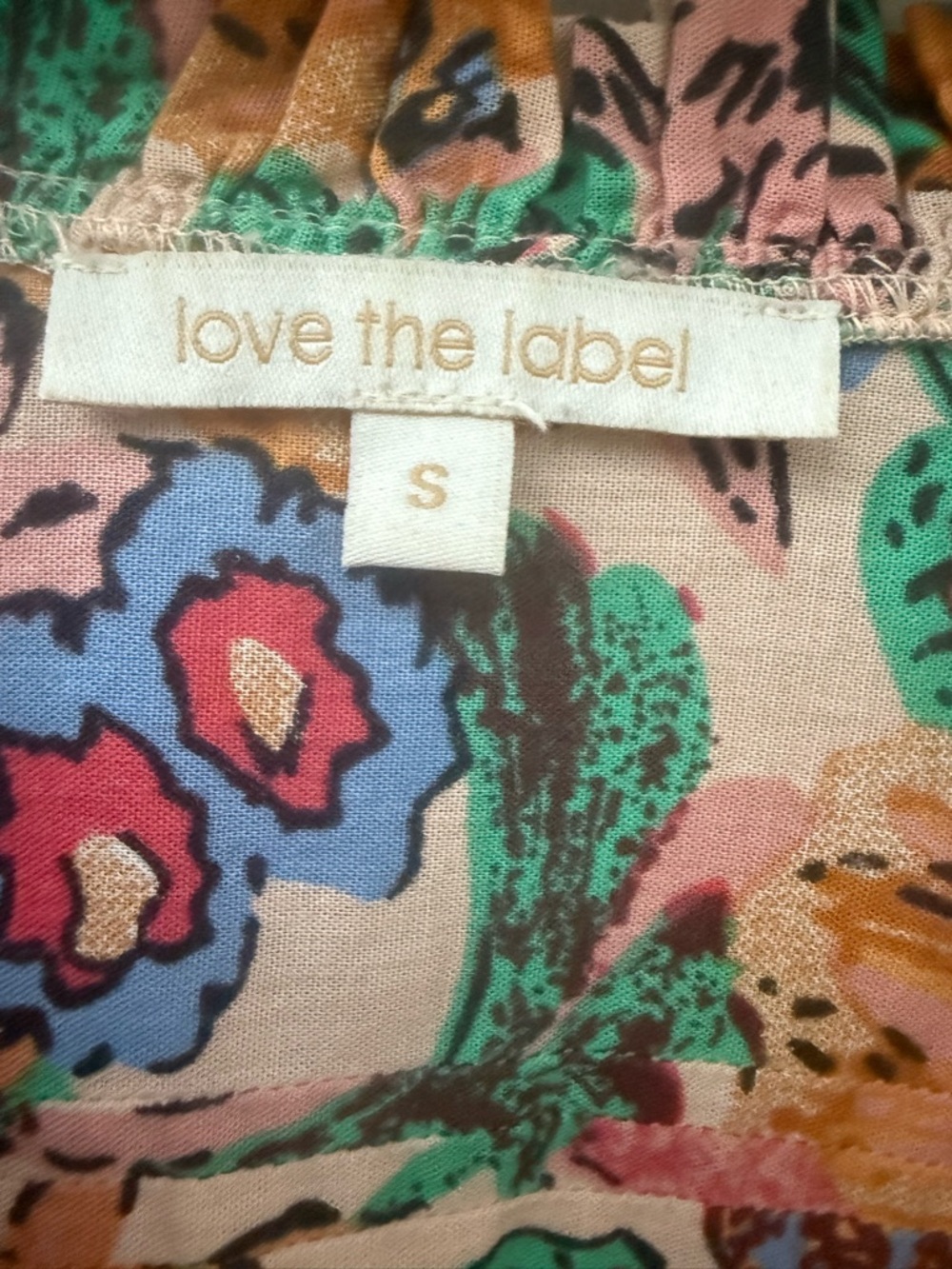 Love the Label brand floral long-sleeve blouse. - Picture 3 of 11